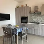 度假居 Casa Ester E Antonella 马奥莱